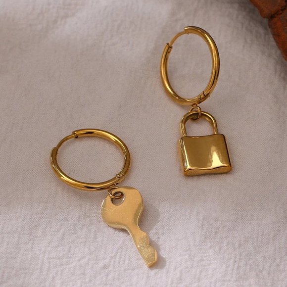 Jewelry - New 18K Gold Plated Lock Key Round Hoop Earrings